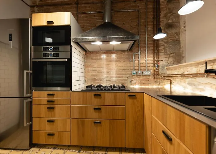 Bravissimo Les Rajoles, Unique 3-bedroom Girona