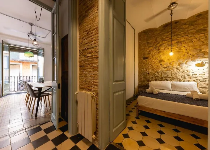 Bravissimo Les Rajoles, Unique 3-bedroom Apartmán Girona