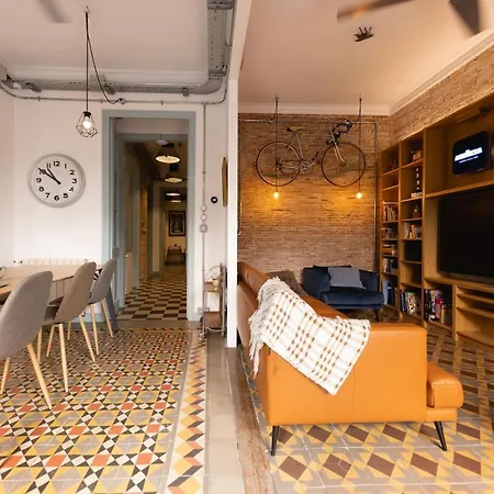 Bravissimo Les Rajoles, Unique 3-bedroom Appartement