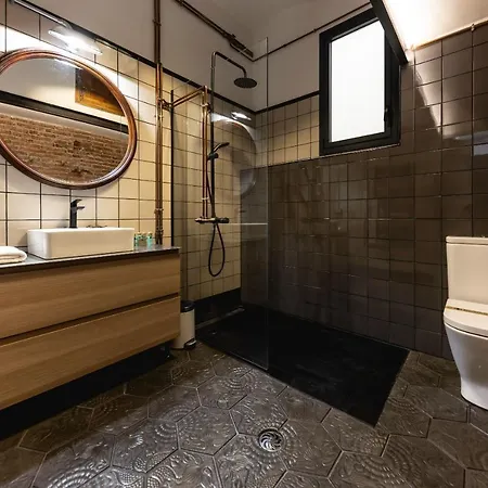 Bravissimo Les Rajoles, Unique 3-bedroom Apartman Girona